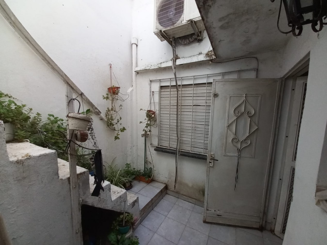 RETASADA-OPORTUNIDAD Excel casa al frente 2 Dorm-Luminosa-Ventil cruzada-Posib 3o Dorm. Patio. 