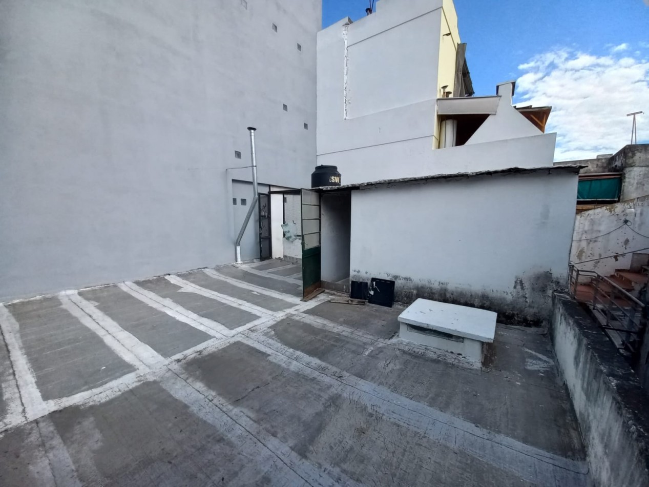 RETASADA-OPORTUNIDAD Excel casa al frente 2 Dorm-Luminosa-Ventil cruzada-Posib 3o Dorm. Patio. 