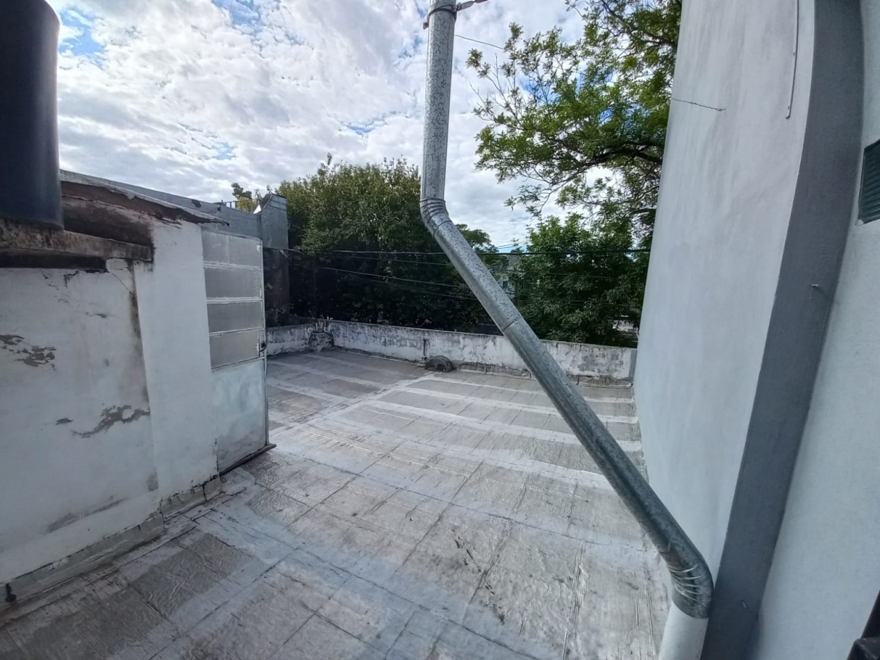 RETASADA-OPORTUNIDAD Excel casa al frente 2 Dorm-Luminosa-Ventil cruzada-Posib 3o Dorm. Patio. 